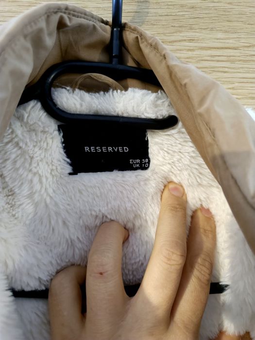 Kurtka zimowa Reserved futerko ciepła 38