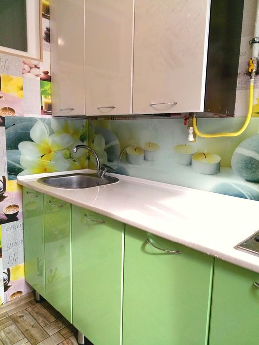 Сдам посуточно/почасово 1 ком квартиру с ремонтом,ул г.Петрова,у парка