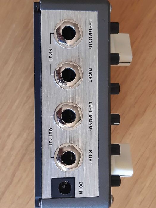 Vendo pedal Mooer Shimverb Pro com pouco uso