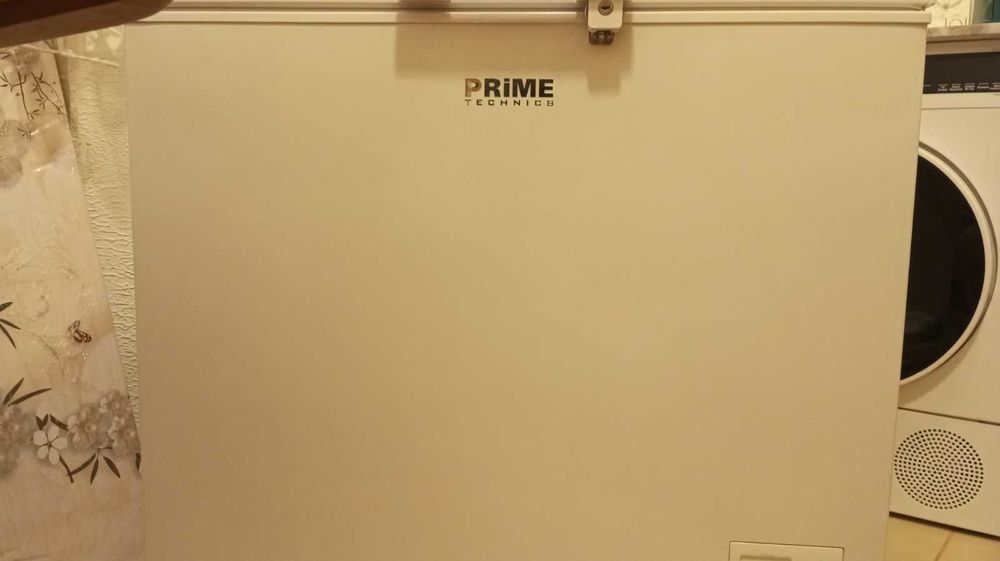 морозильна камера в дуже гарному стані