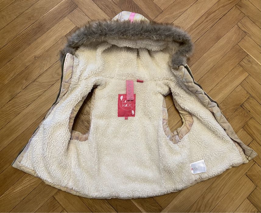 Жилетка куртка хутряна тепла 98-104р на 3-4 роки у гарному стані жилет