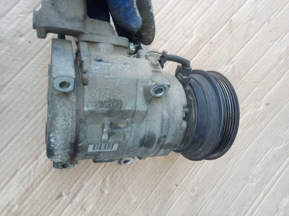 Toyota RAV4 II 2,0 D-4D 116KM kompresor klimatyzacji 2000- 2005