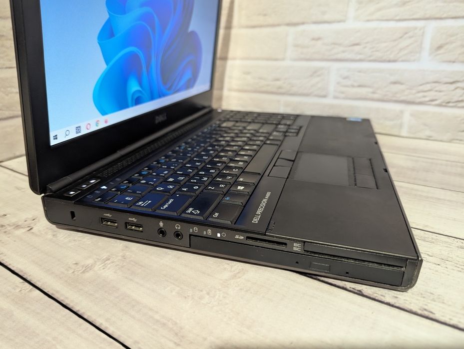 Ноутбук | Core i7 | 32GB RAM | NVIDIA 4GB | SSD256+SSD480+HDD1TB