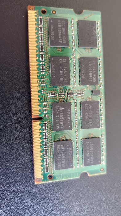 оперативна пам'ять Samsung sodim ddr-3, 2gb