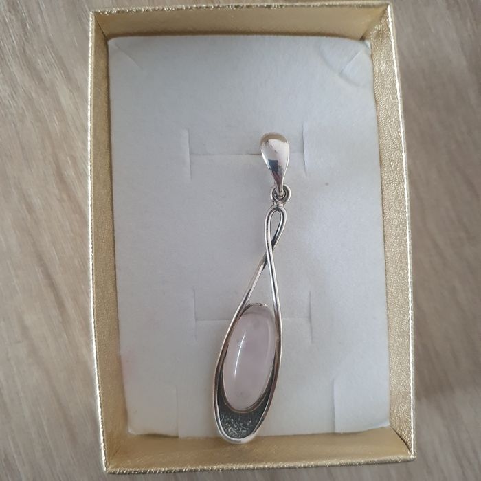 Wisiorek srebrny z kryształem górskim