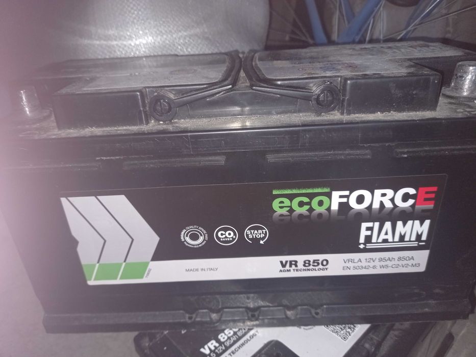 Акамулятор 1 штука