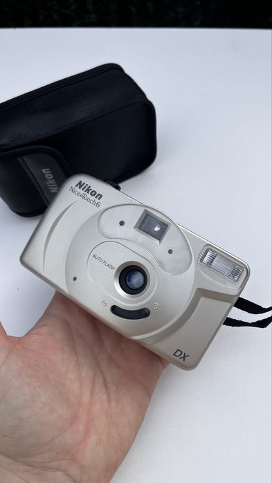 Camera analogica Nikon nice touch 6