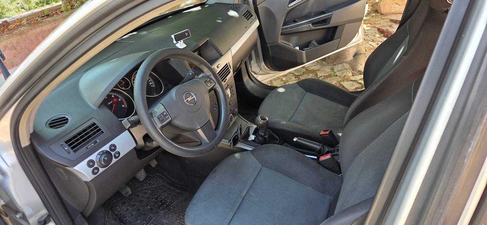 Opel Astra 2005 231km