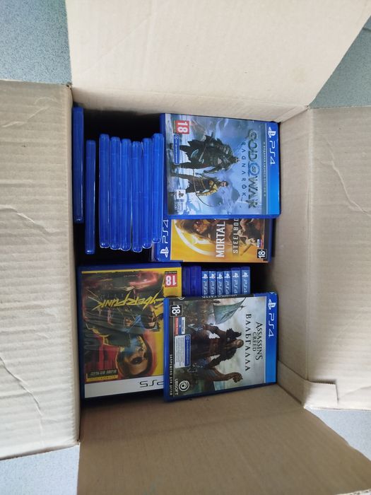 Сувенирные диски PS4 / PS5: Комплект 42 бокса (51 диск) — Для коллекции / Полок