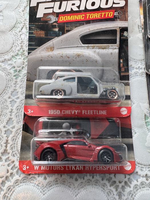 Машинки hot wheels