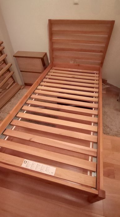Cama de Solteiro IKEA