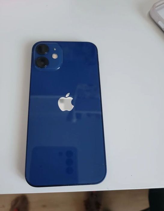 iPhone 12 bom estado