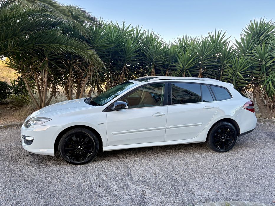 Renault Laguna 1.5 dci Bose edition , panoramico — photo 2