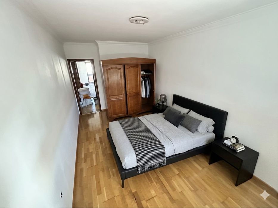 alhos vedros  “moita” Quarto INDIVIDUAIS para alugar “um deles em suite com ou sem mobilia