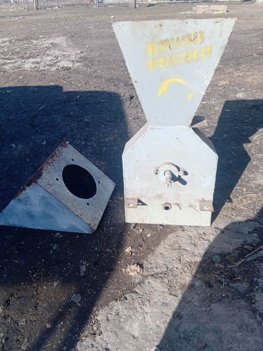 Продам зерно дробилка