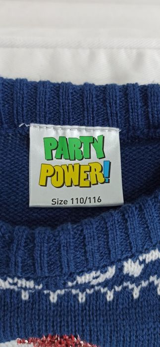 Sweterek dziewczęcy