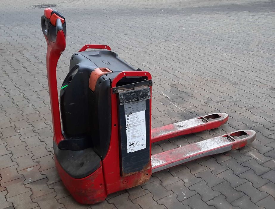 Штабелери гідравлічні