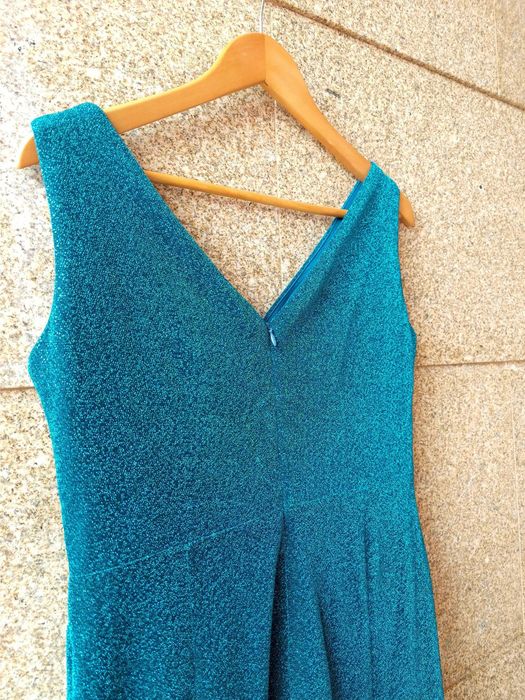 Vestido de Festa Azul Turquesa com Brilhantes | Decote V | Tam. Único (M/L), Novo