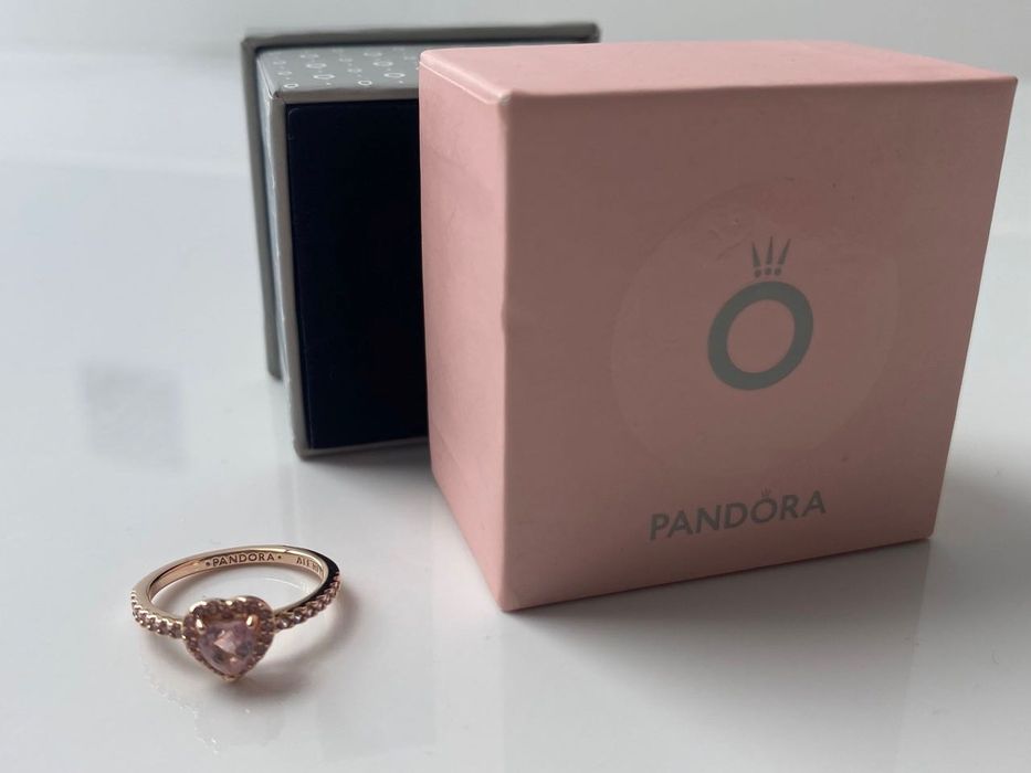 PANDORA каблучка "Блискуче серце"