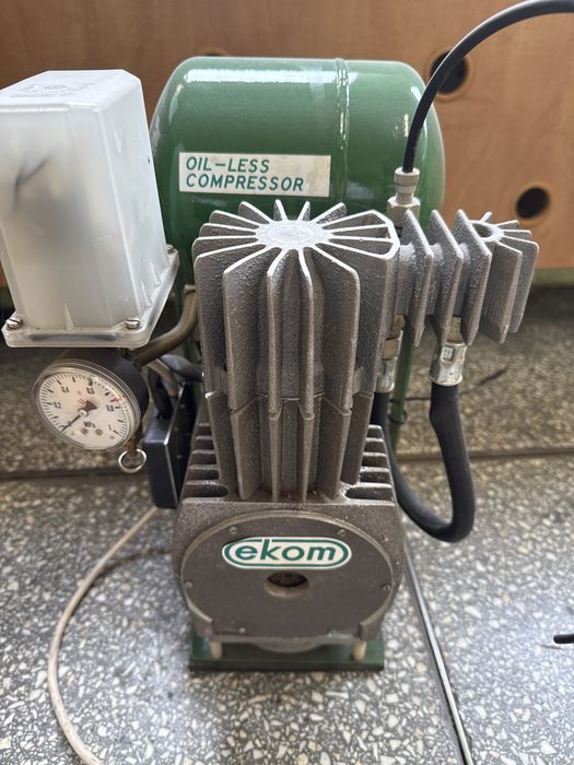 Ekom DK50 kompresor stomatologiczny