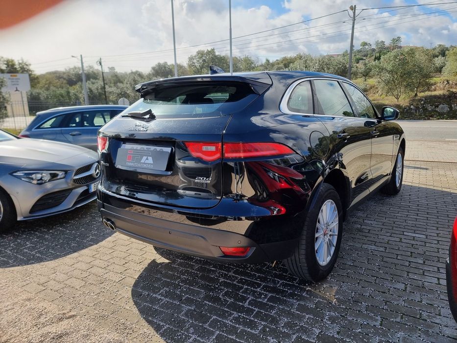 Jaguar F-Pace 2.0 i4D Pure Aut.