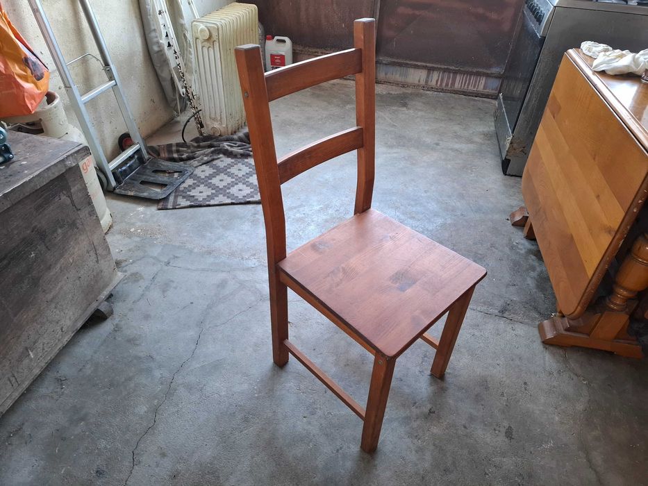 Solid Wood Table with 4 Chairs430980318070712324