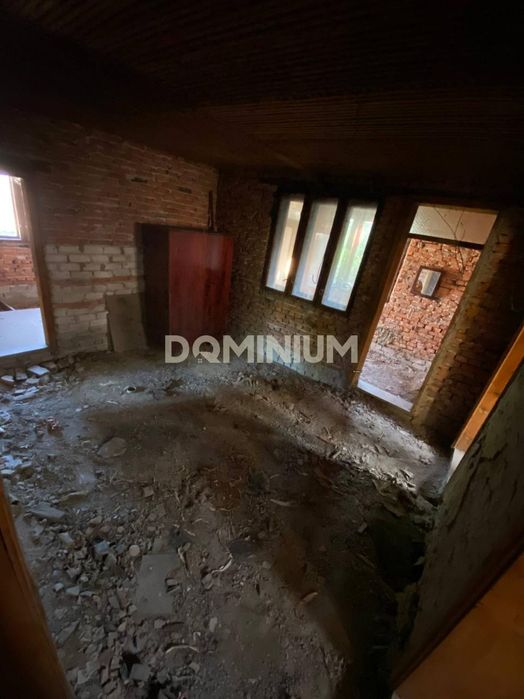 Продається будинок у Рокосові з земельною ділянкою