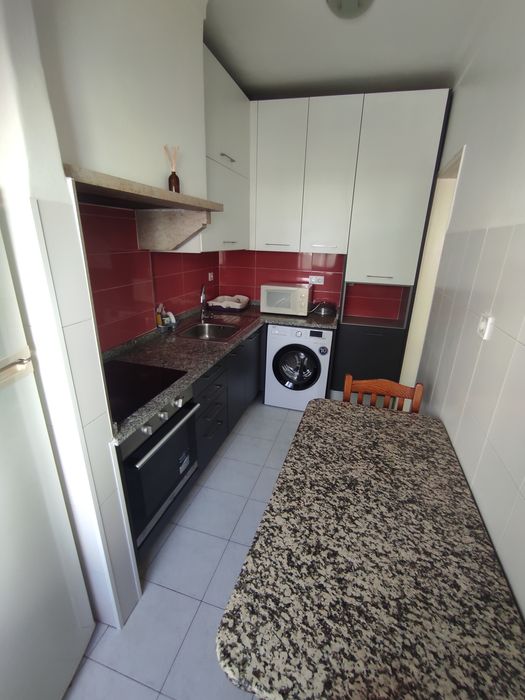 Alugo Quarto em Apartamento Partilhado