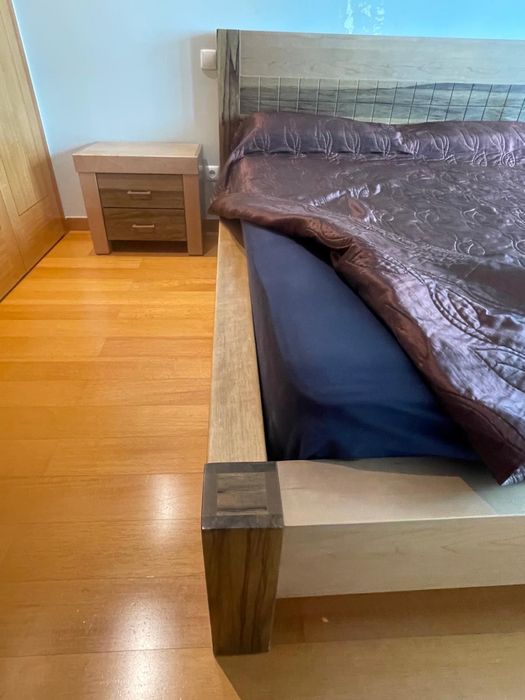 Quarto Completo Casal Moderno Alemão | Cama + Colchão + 2 Mesas + Camiseiro + Espelho