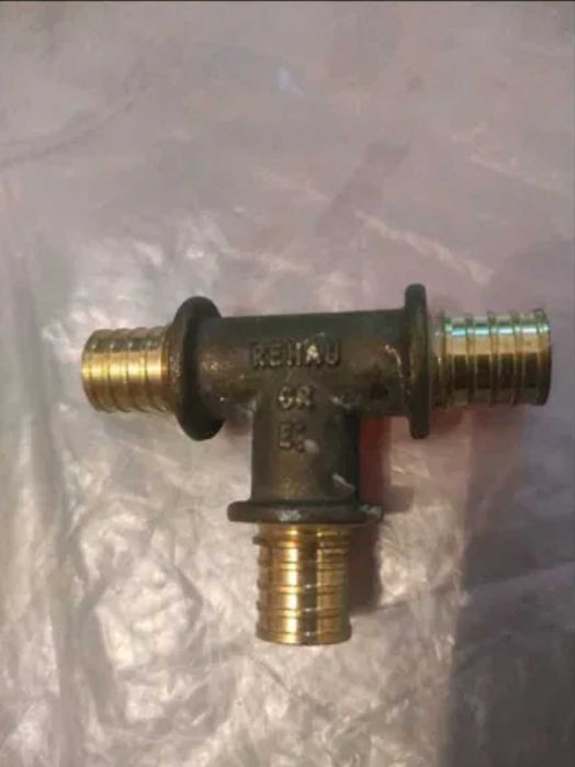 REHAU латунні з'єднання 16 тройнік пряпопрохідний