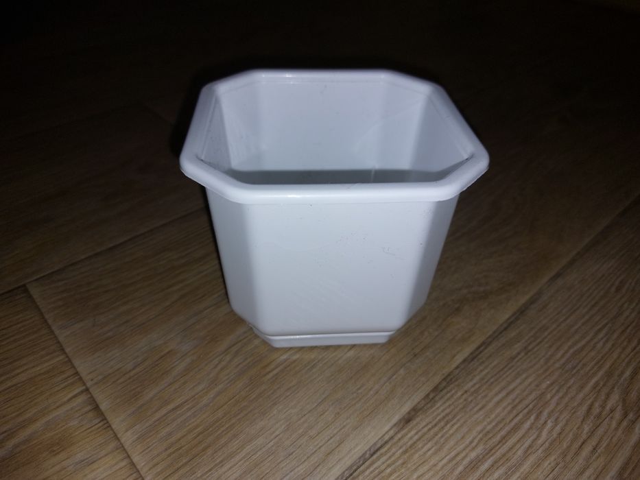 Вазон "Дама" 12 та 16 см, горщик