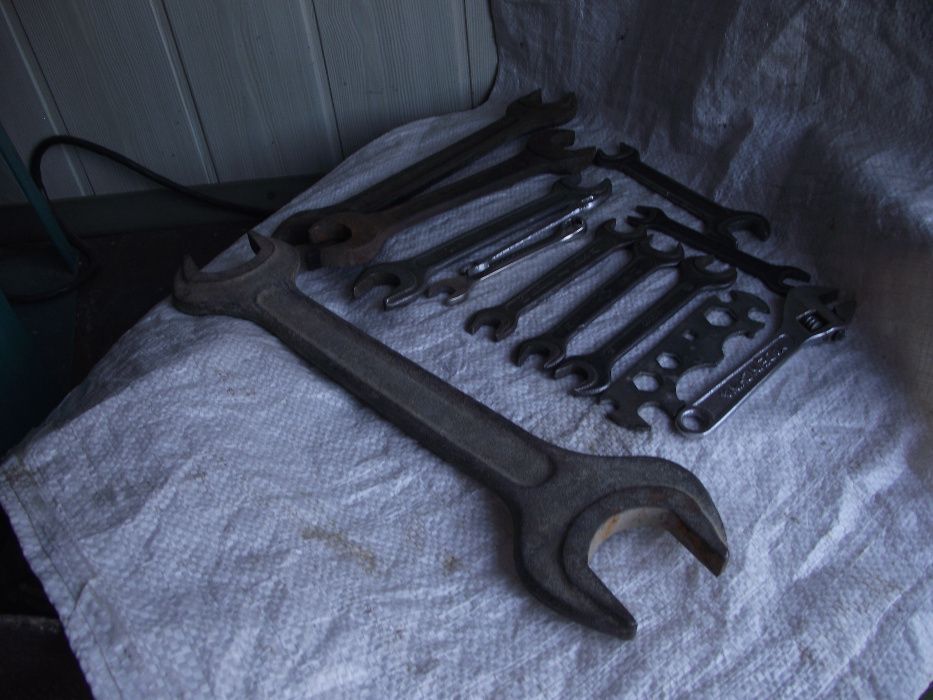 ключи рожковые  разводной ключ на30