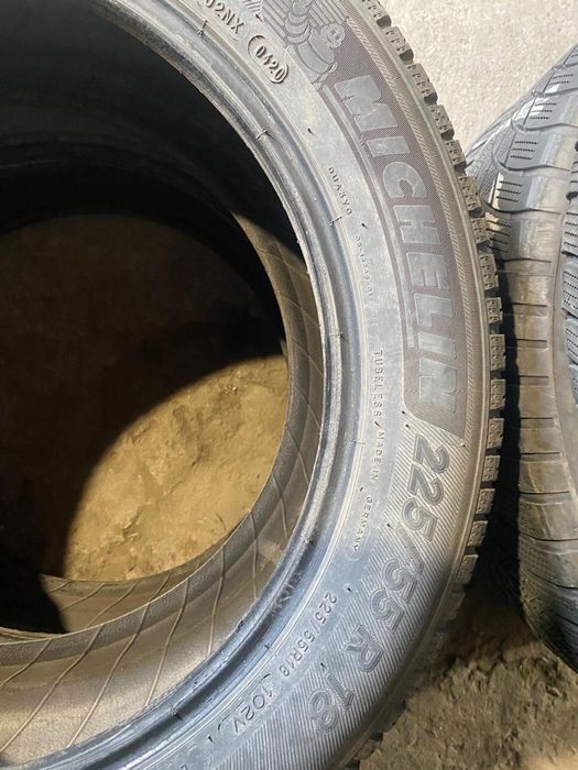 Резина ЛІТО 245/45 R18/ ЗИМА 225/55 R18