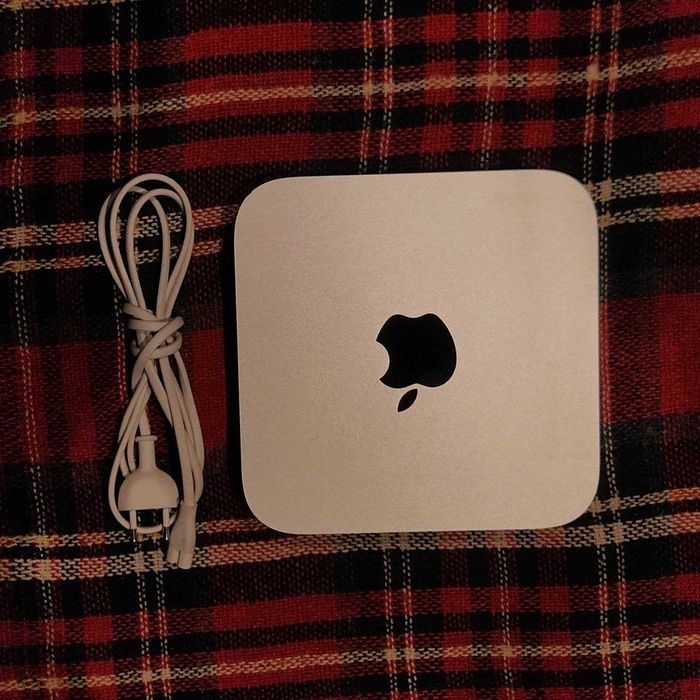 Apple Mac mini Server (Mid 2011) Core i7, 8GB RAM, 2x750GB HDD