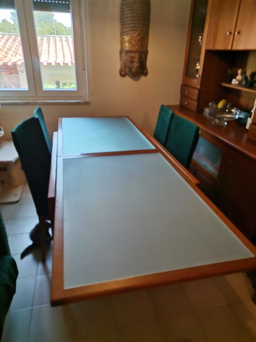 Mesa de sala com 6 cadeira pinho maciço cor mel