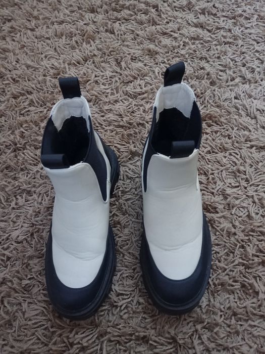 Buty młodzieżowe Sinsay rozmiar 37