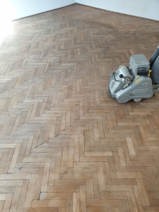 Cyklinowanie parkietu. Schody. Bezpyłowo.  Parkieciarz