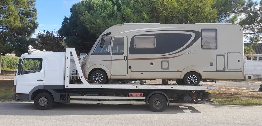 Serviço reboque , pronto socorro