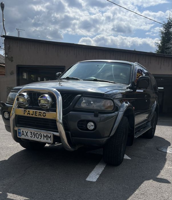 Mitshubishi PAJERO SPORT