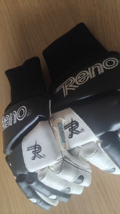 Luvas Reno usadas