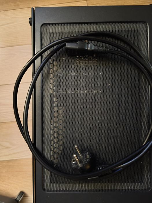 i5-9600KF | RTX 2070 S | Z390 | Seasonic | SilentiumPC | HyperX Cloud