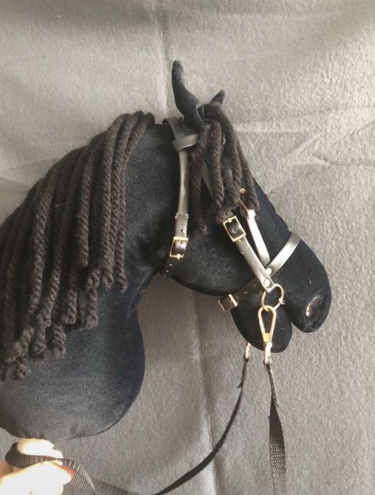 Hobby horse z ogłowiem