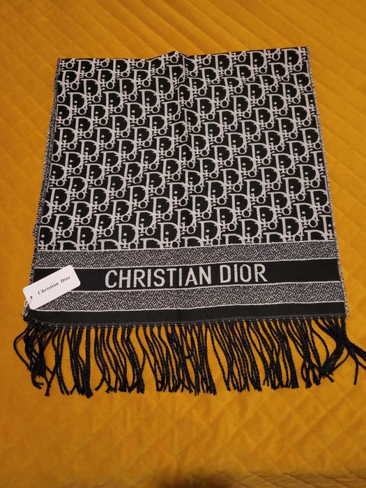 Damski zimowy kaszmirowy szalik Cristian Dior