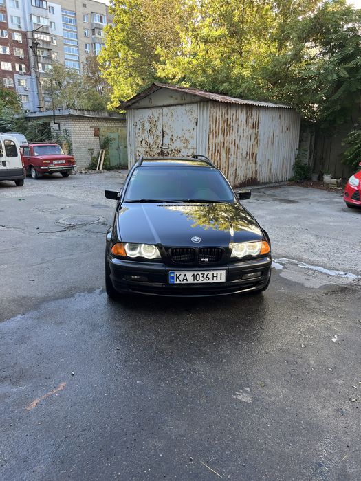 Продаю бмв е46 туринг