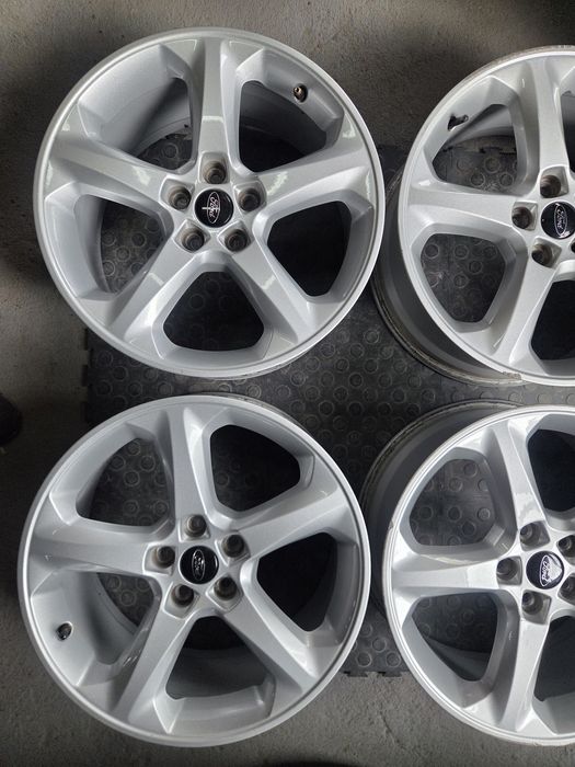 Felgi Aluminiowe Ford 5x108 8Jx18 ET 55  Volvo