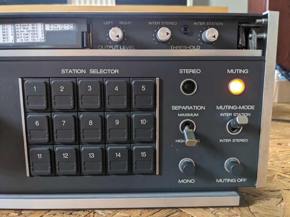 Doskonały tuner radiowy Revox B760 w idealnym stanie