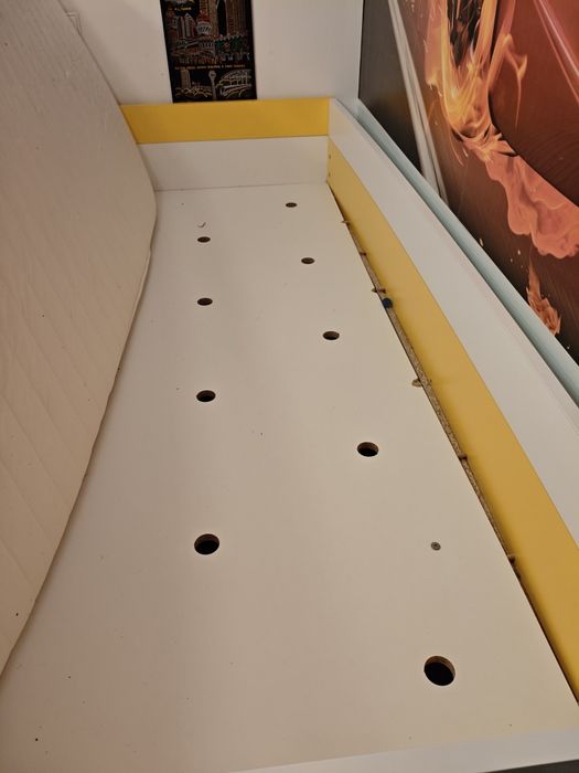 Łóżko piętrowe z biurkiem