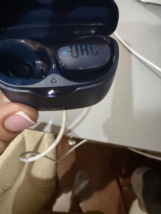 Кейс для наушников jbl