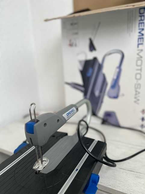 Стаціонарний лобзик DREMEL Moto-Saw
