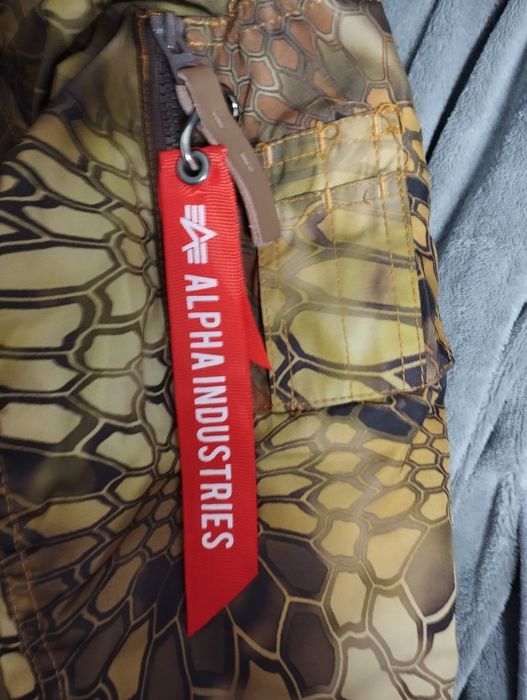 alpha industries, stussy, ma-1, bomber